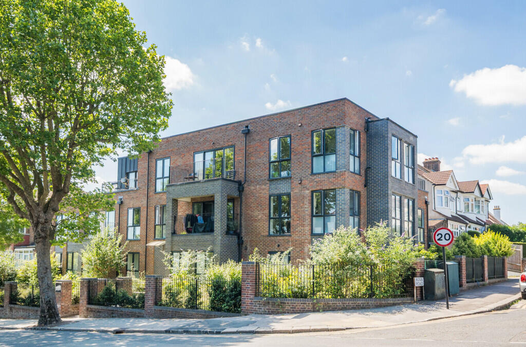 Main image of property: South Norwood Hill, London, SE25