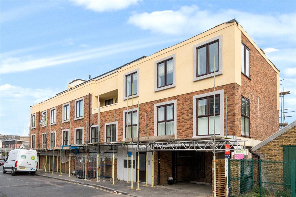 Main image of property: Suffolk Road, London, SE25