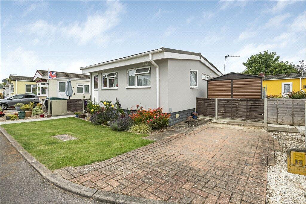 2 bedroom bungalow for sale in Western Avenue, Penton Park, Chertsey