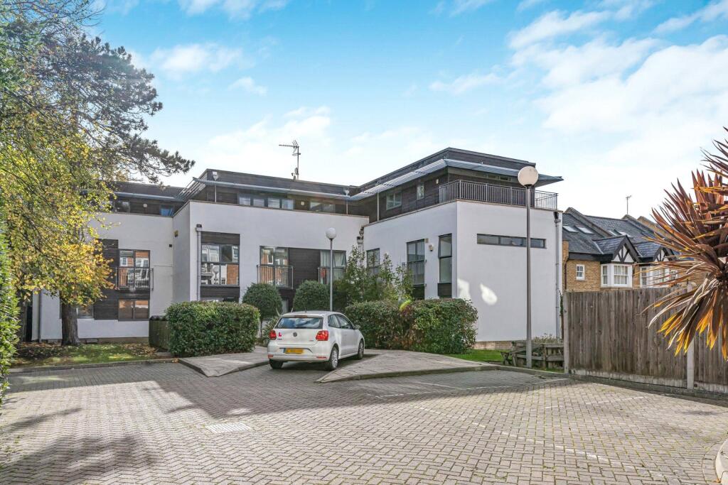 Main image of property: Leigham Court Road, London, SW16