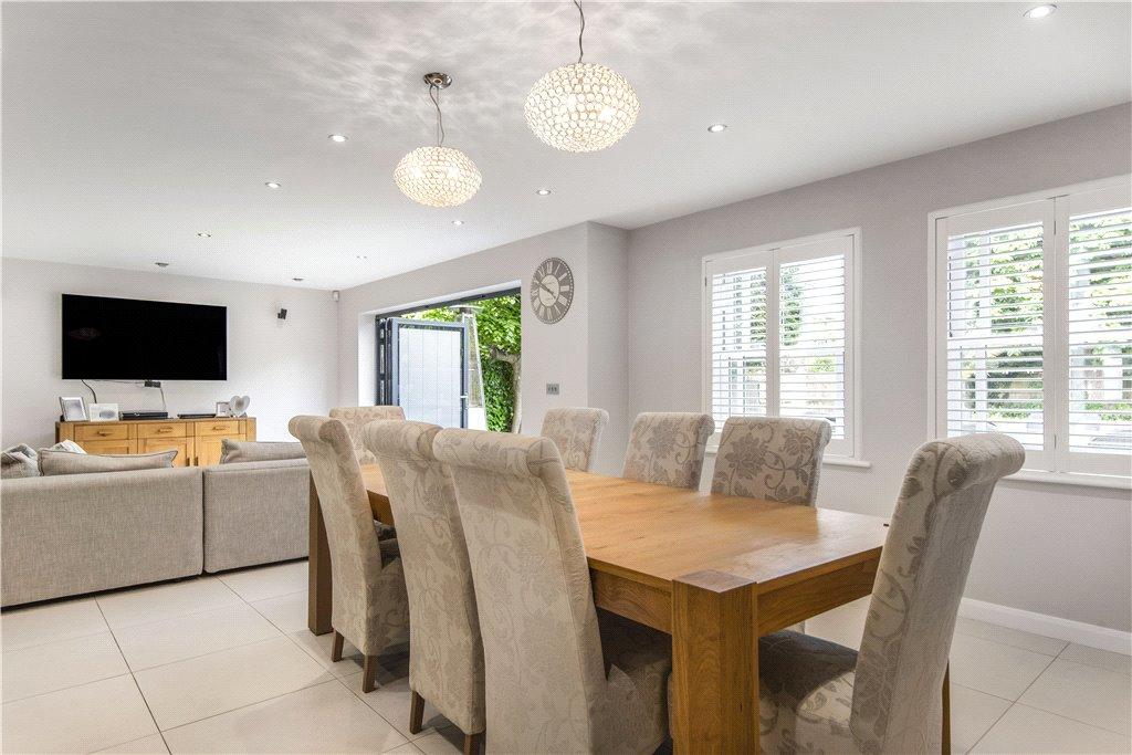 5 bedroom detached house for sale in Broadlands Avenue, Shepperton