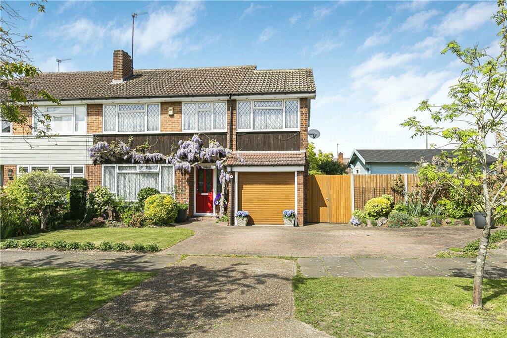 4 bedroom semidetached house for sale in Oak Grove, SunburyonThames