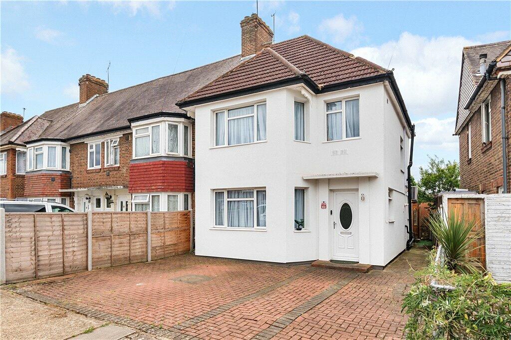 3 Bedroom End Of Terrace House For Sale In Wesley Avenue Hounslow Tw3