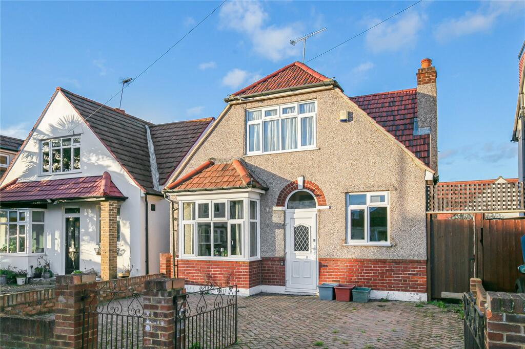 Main image of property: Park Avenue, Hounslow, TW3