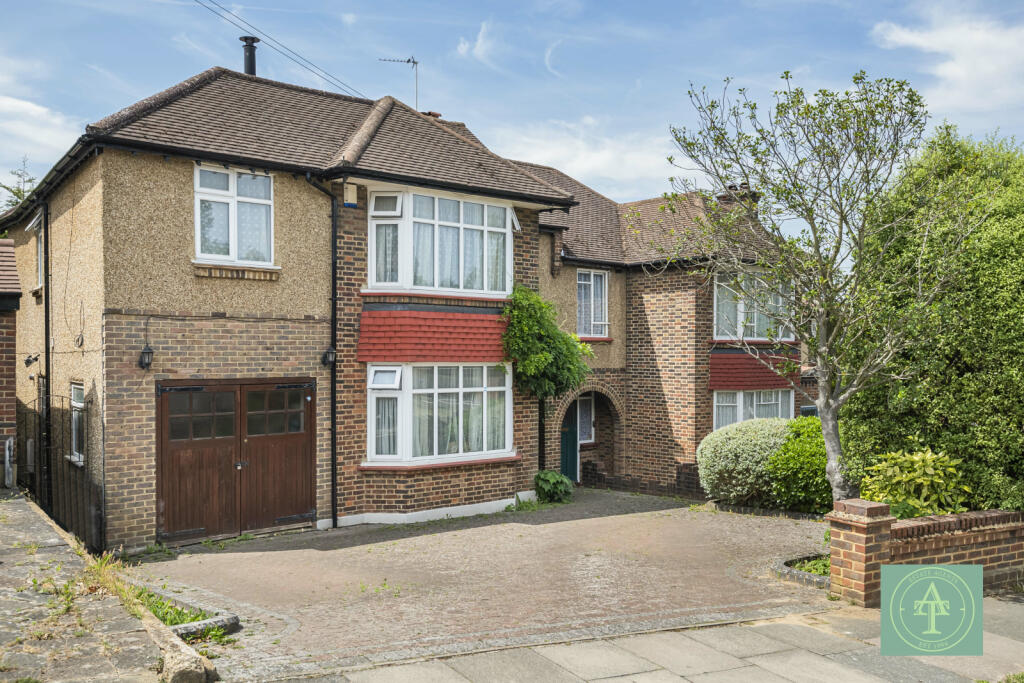 Main image of property: South Lodge Drive, London, N14