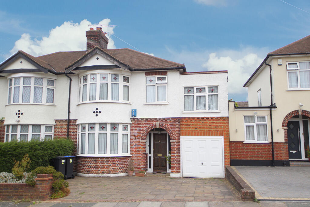 Main image of property: Hardy Way, EN2