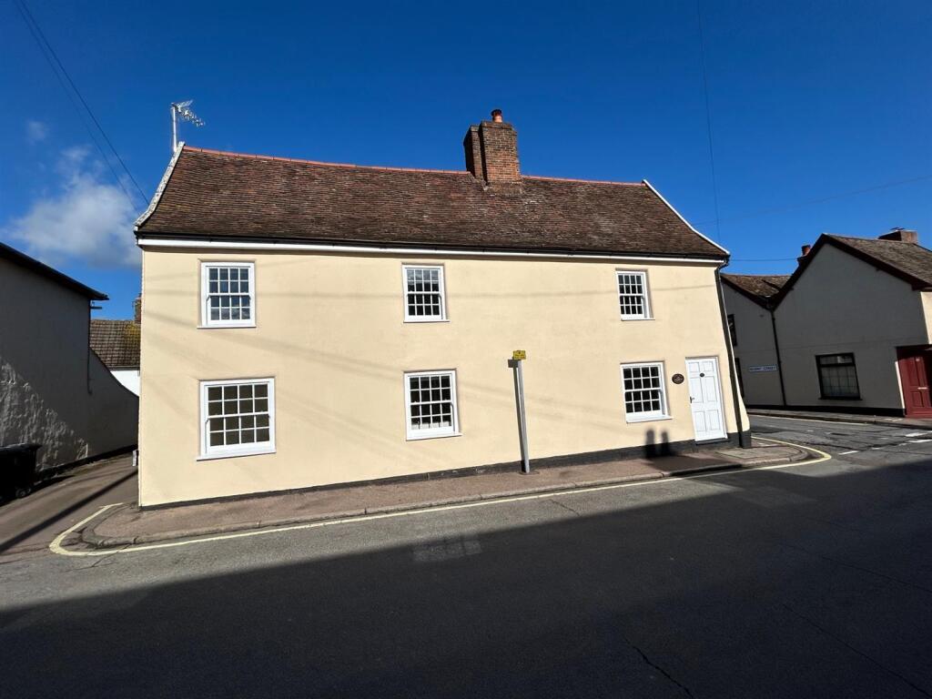 Main image of property: Stowupland Street, Stowmarket