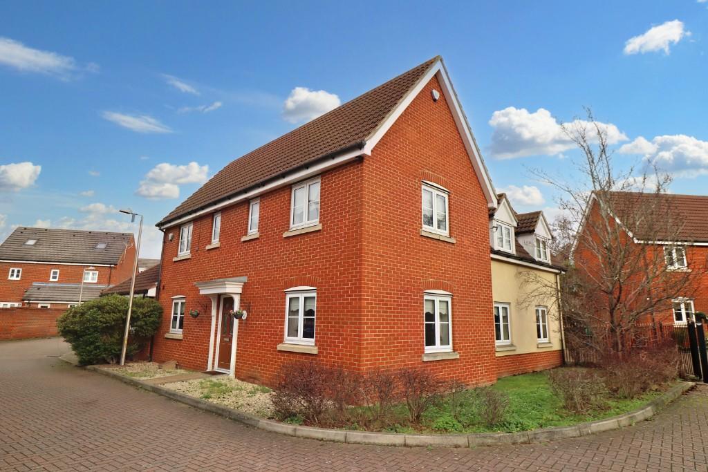 Main image of property: SACHFIELD DRIVE, Chafford Hundred, Grays 