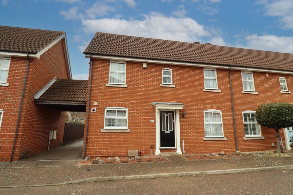 Main image of property: MARY ROSE CLOSE, Chafford Hundred, Grays