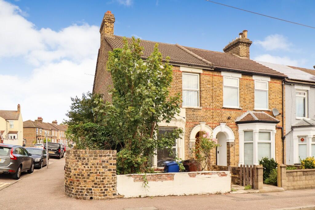 Main image of property: HAMPDEN ROAD, Grays
