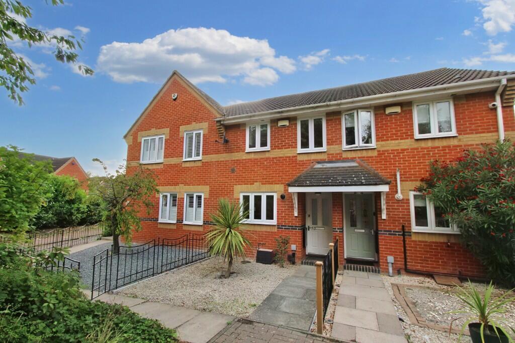 Main image of property: DUPRE CLOSE, Chafford Hundred, Grays