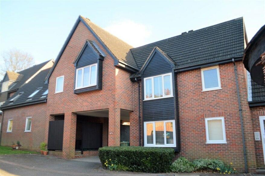 Studio flat for rent in Worley Road, St Albans, AL3