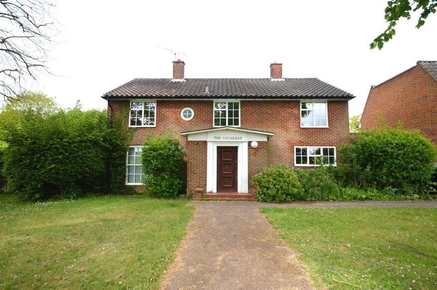 Main image of property: Parkway, Welwyn Garden City, AL8