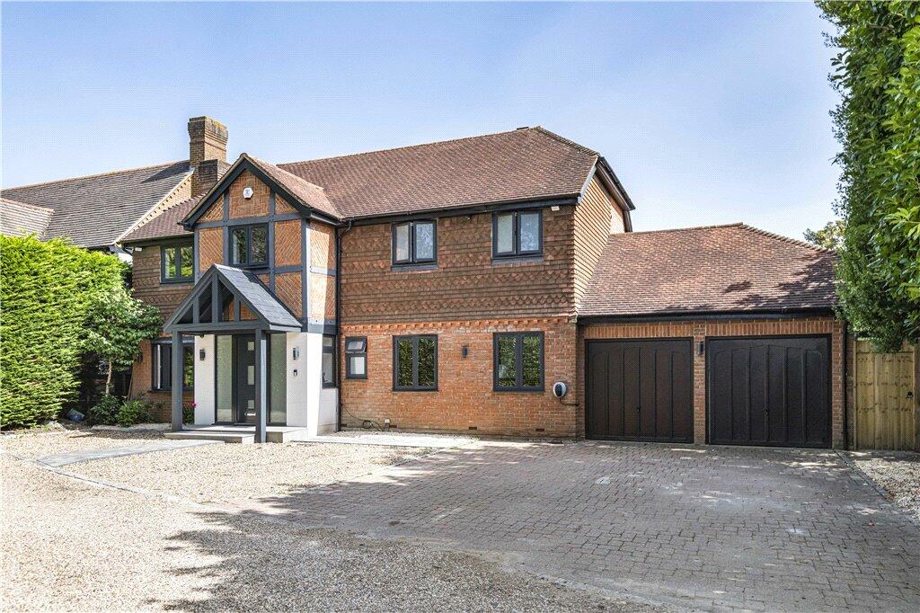 5 bedroom detached house for sale in Lancaster Close, Englefield Green ...