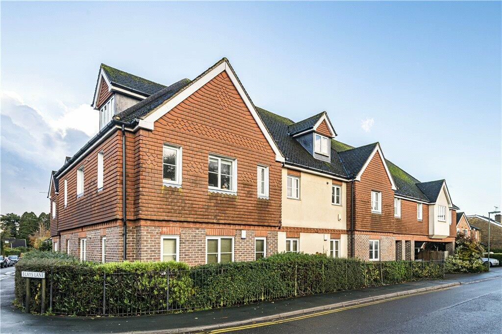 1 bedroom apartment for sale in Bond Street, Englefield Green, Surrey, TW20