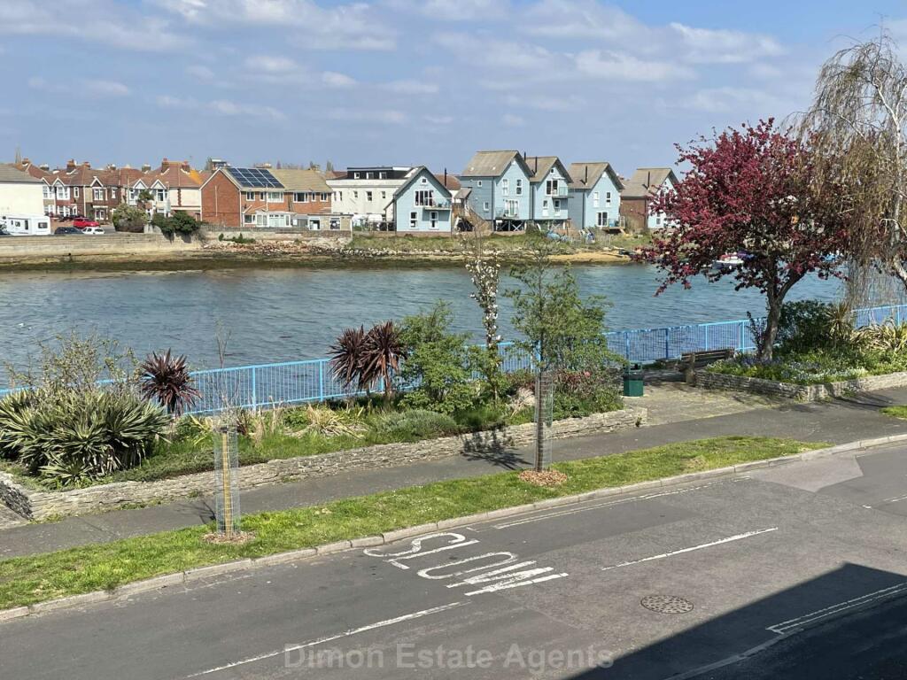 3 bedroom end of terrace house for sale in Alver Bridge View