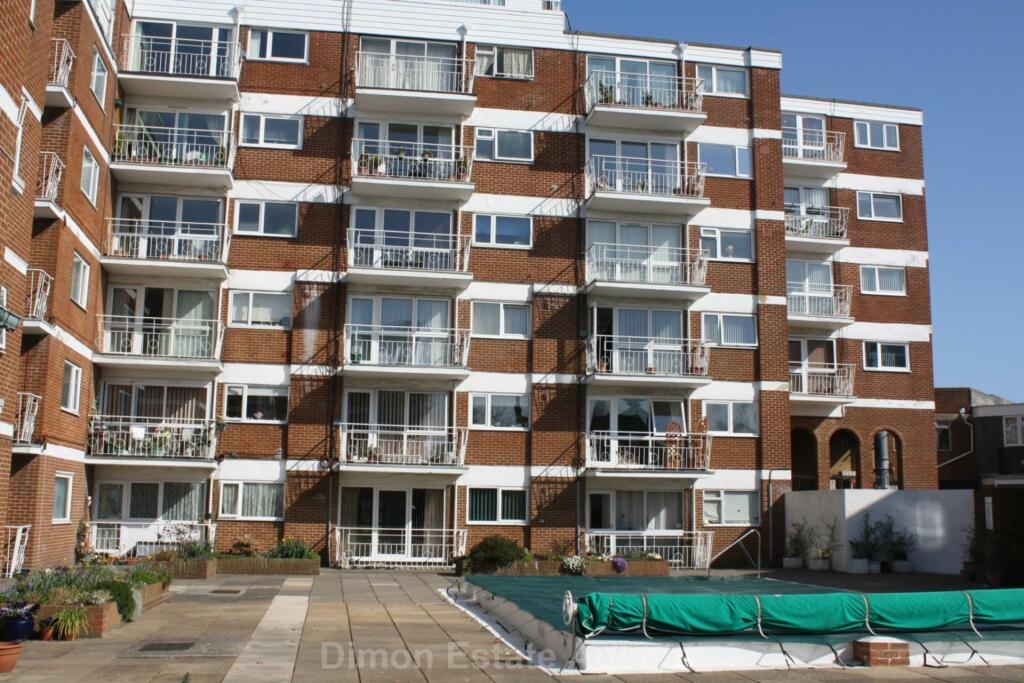 2 bedroom flat for sale in Leventhorpe Court, Elmhurst Road, Gosport, PO12