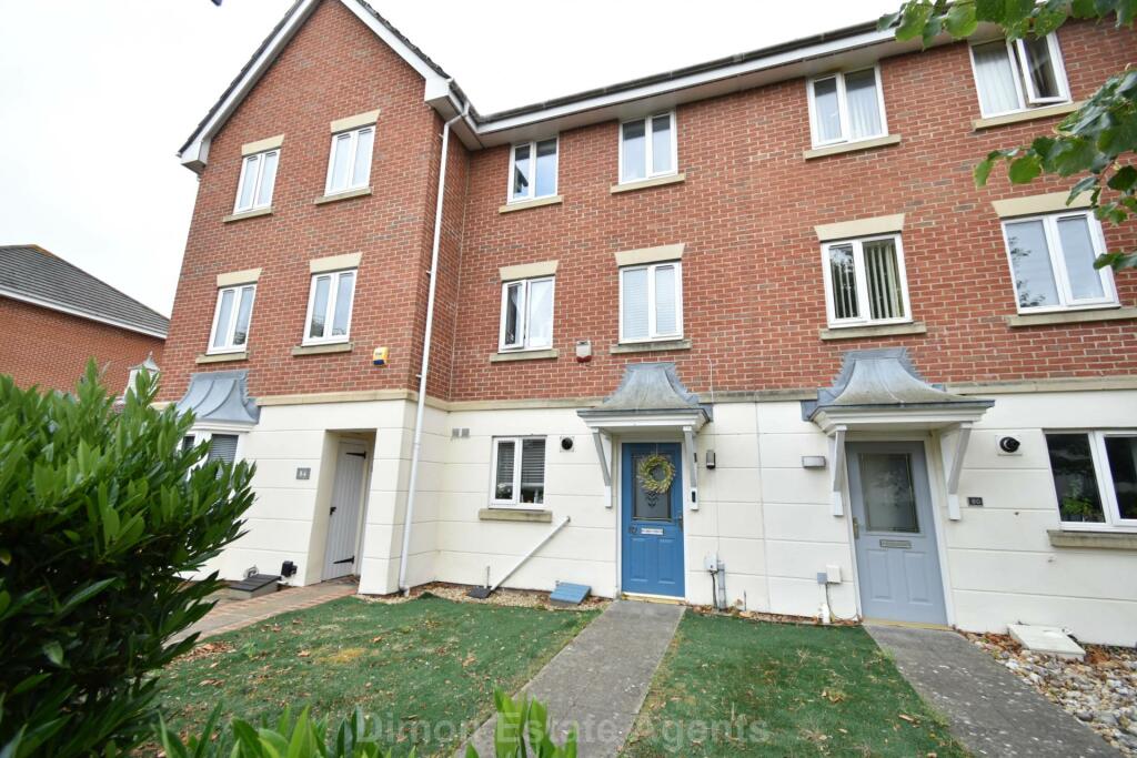 4 bedroom town house for sale in Heritage Way, Priddy`s Hard, PO12