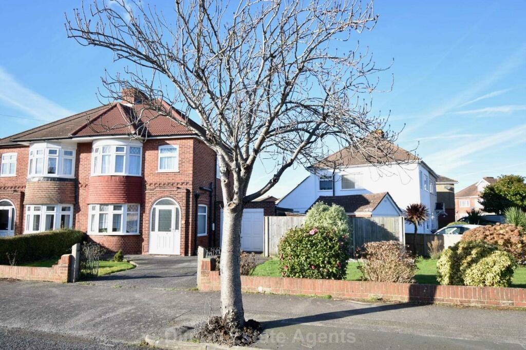 3 bedroom semidetached house for sale in Jellicoe Avenue, Alverstoke, PO12