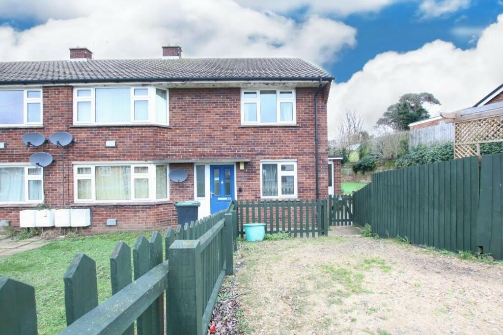 2 bedroom apartment for sale in York Crescent, Claydon, Ipswich