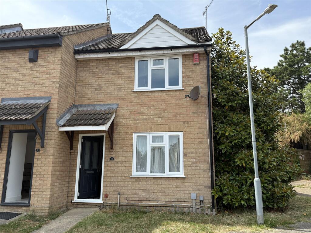 Main image of property: Columbine Gardens, Ipswich, Suffolk, IP2