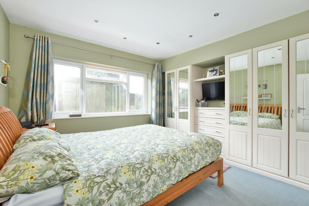 Additional property image - Moss Side, Bricket Wood AL2 3SU