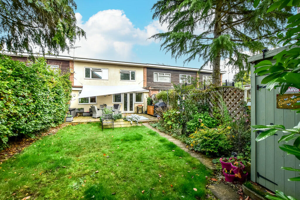 Additional property image - Moss Side, Bricket Wood AL2 3SU