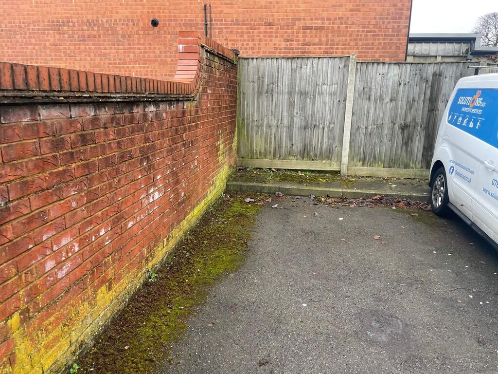 Additional property image - Larks Ridge, Chiswell Green