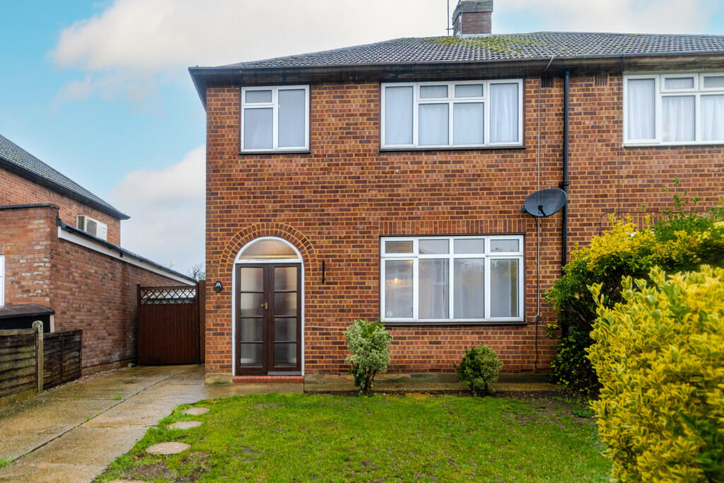 Main image of property: Kenford Close, Watford
