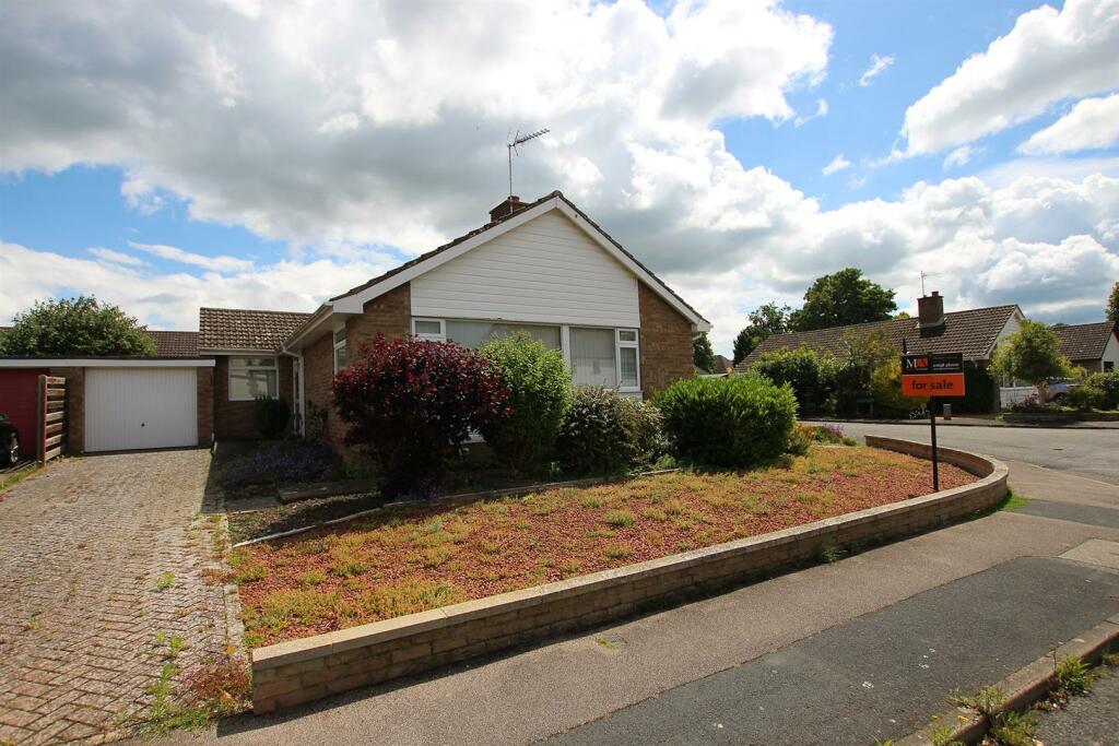 3 bedroom detached bungalow for sale in Mill Lane, Burwell, Cambridge, CB25