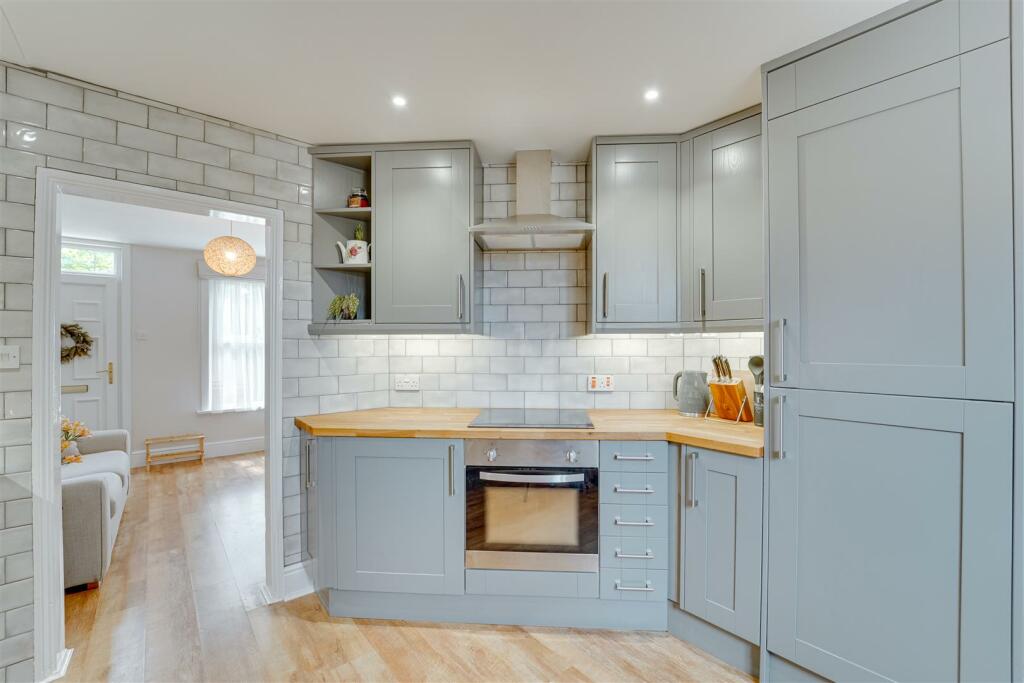 Additional property image - Coach Lane, Cheveley, Newmarket
