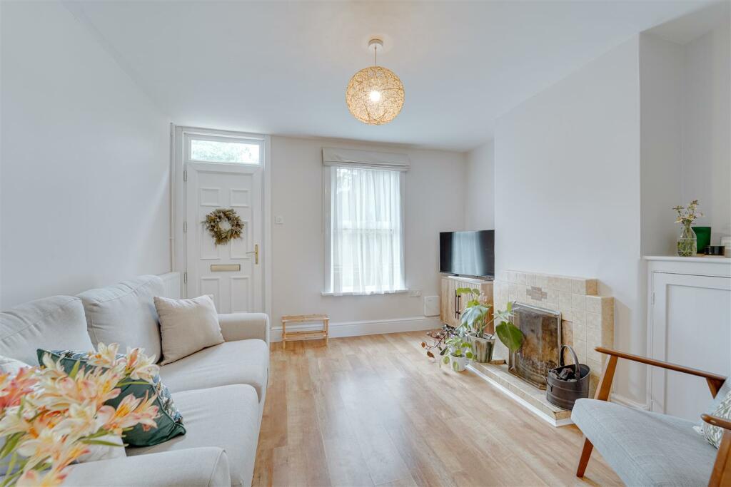 Additional property image - Coach Lane, Cheveley, Newmarket