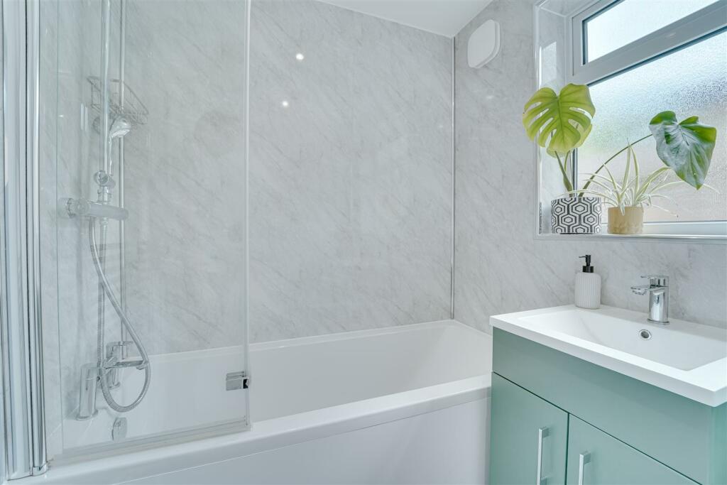 Additional property image - Coach Lane, Cheveley, Newmarket