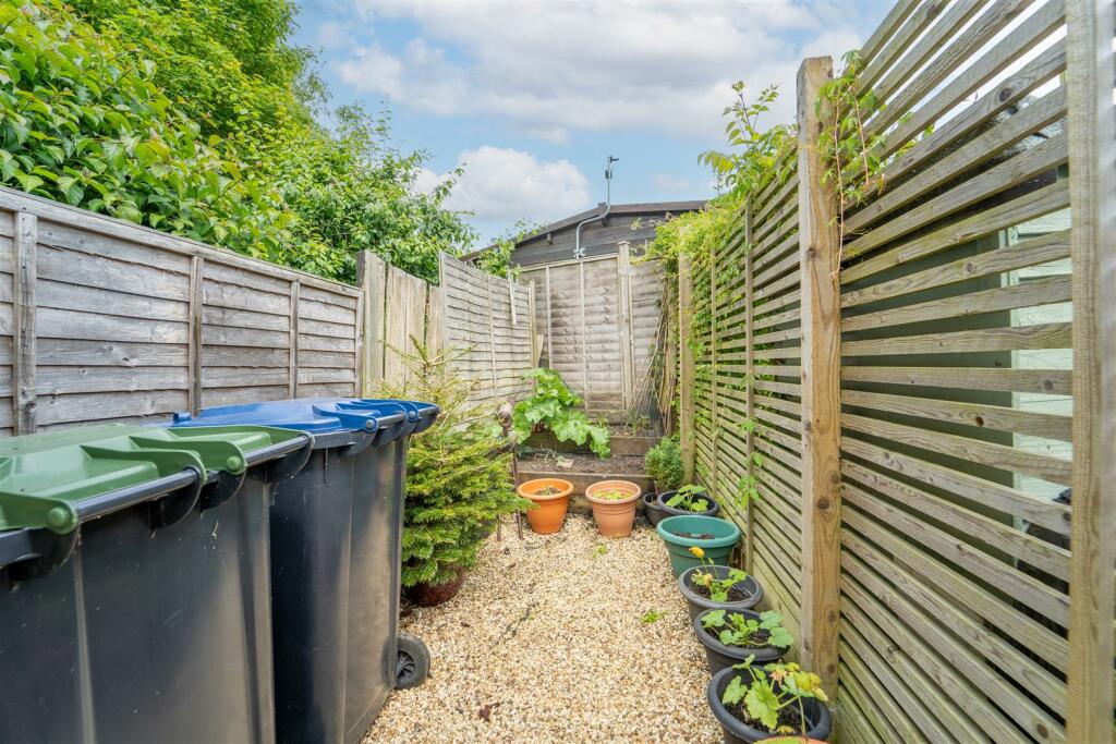 Additional property image - Coach Lane, Cheveley, Newmarket