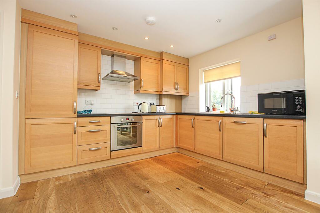 Additional property image - Mill Hill, Newmarket