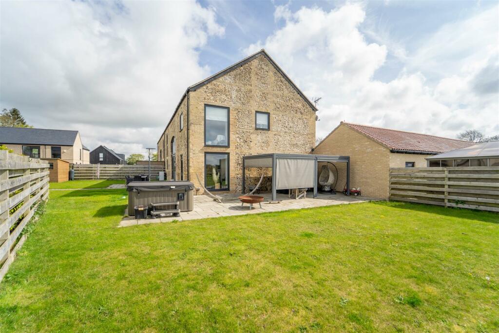 Additional property image - Hill Farm View, Dullingham, Newmarket