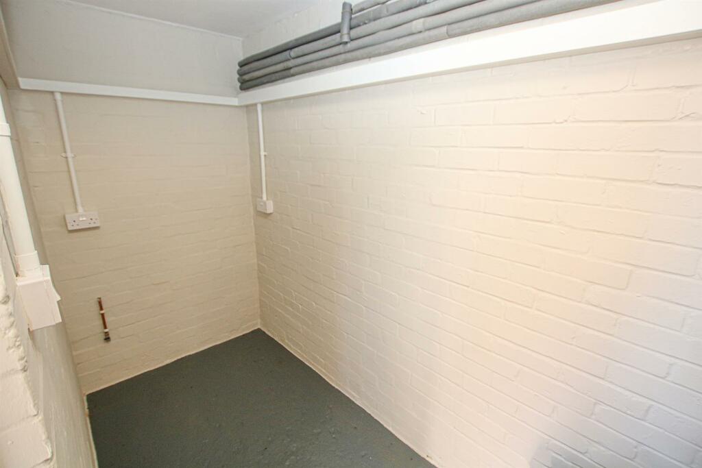 Additional property image - Tharp Way, Chippenham, Ely