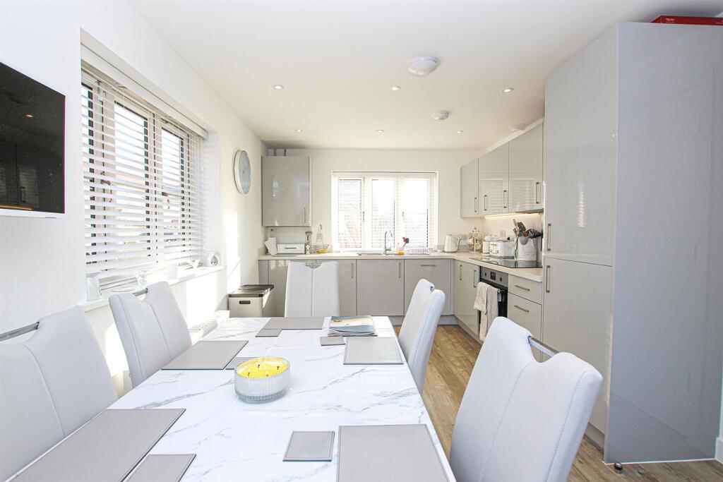 Additional property image - Maple Way, Fordham