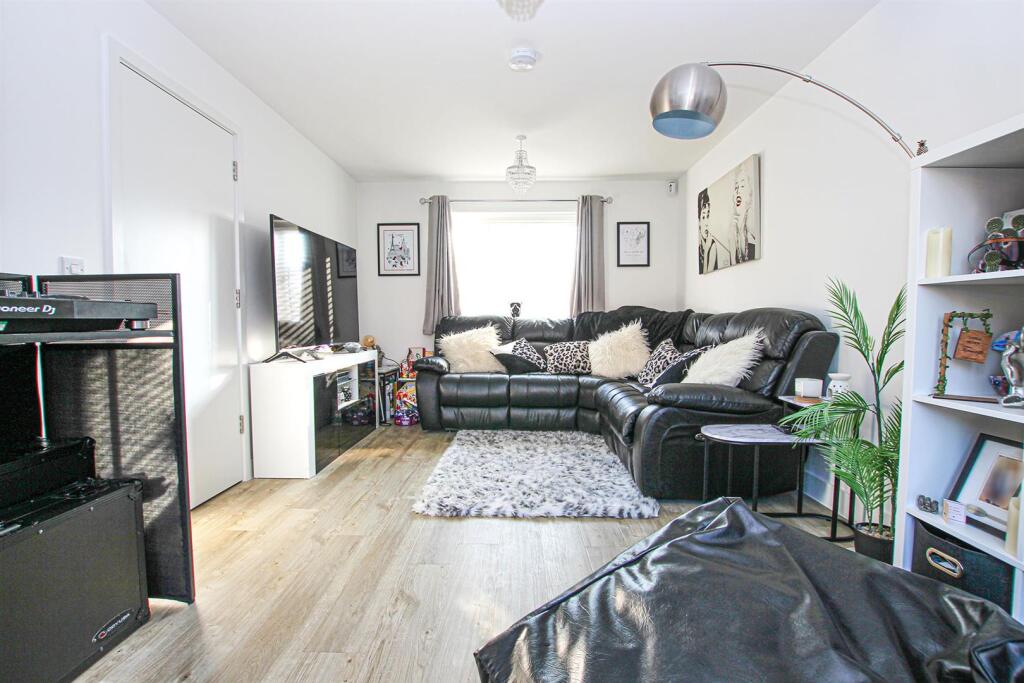 Additional property image - Maple Way, Fordham