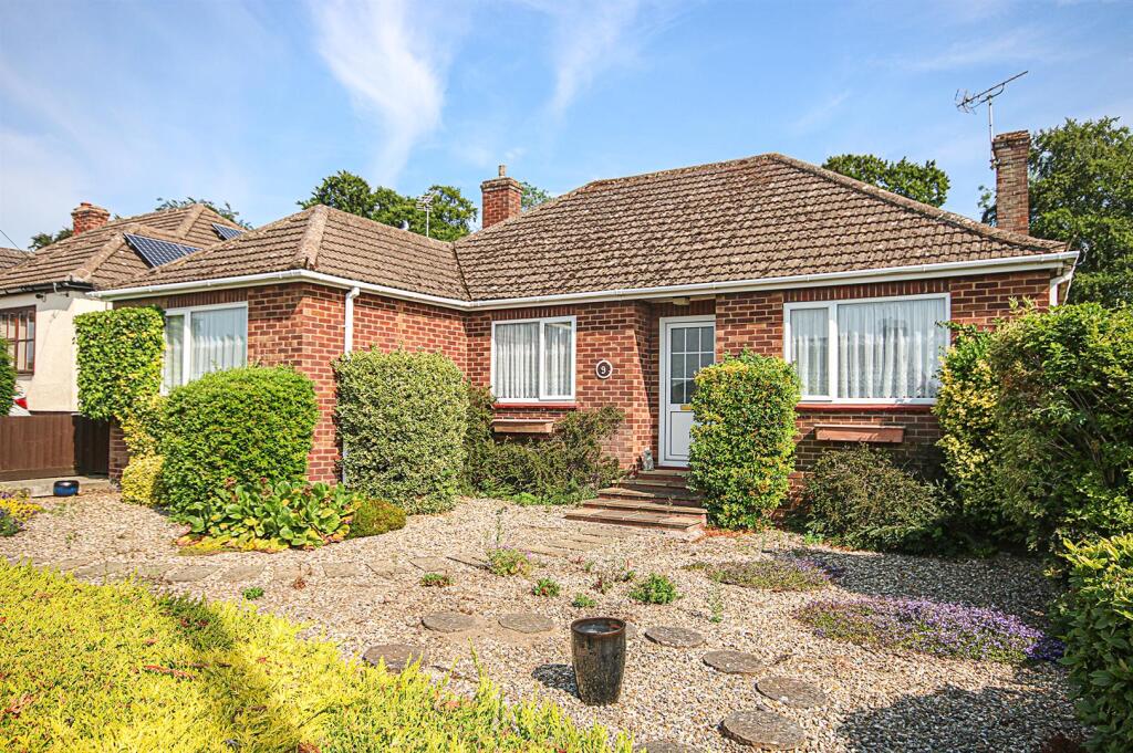 Main image of property: Malvern Close, Newmarket