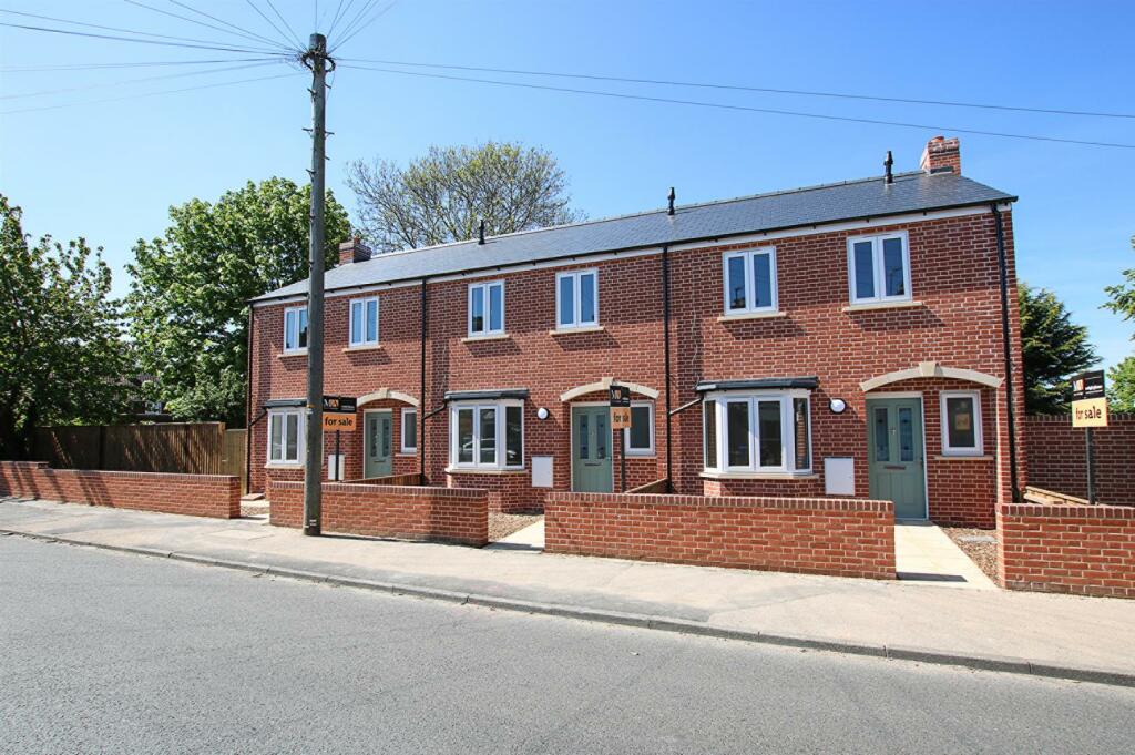 2 bedroom end of terrace house for sale in Cheveley Road, Newmarket, CB8