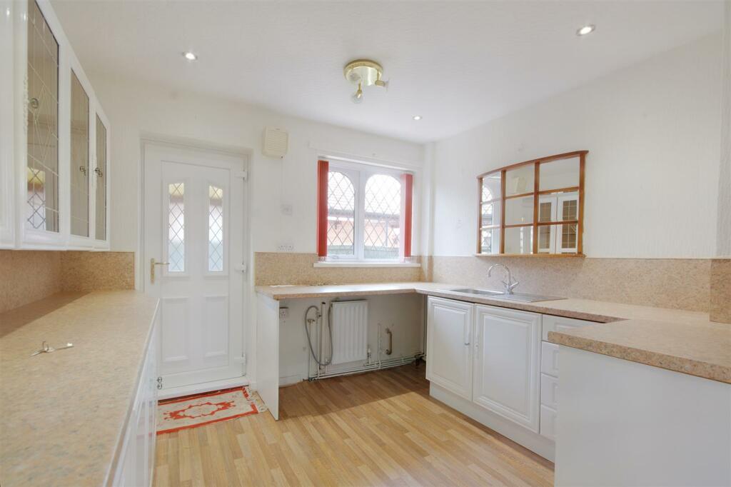 3 bedroom detached bungalow for sale in Burnham Avenue, Beeston