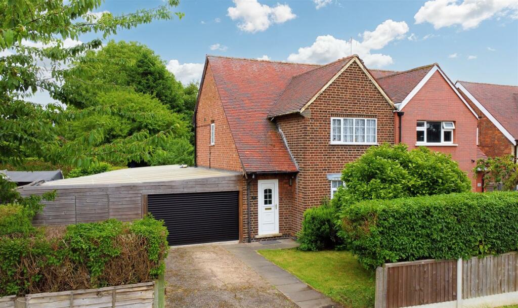 3 bedroom semidetached house for sale in Attenborough Lane, Chilwell, NG9