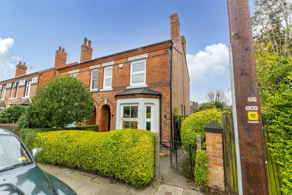 3 bedroom semi-detached house for sale in Enfield Street, Beeston, Nottingham, NG9