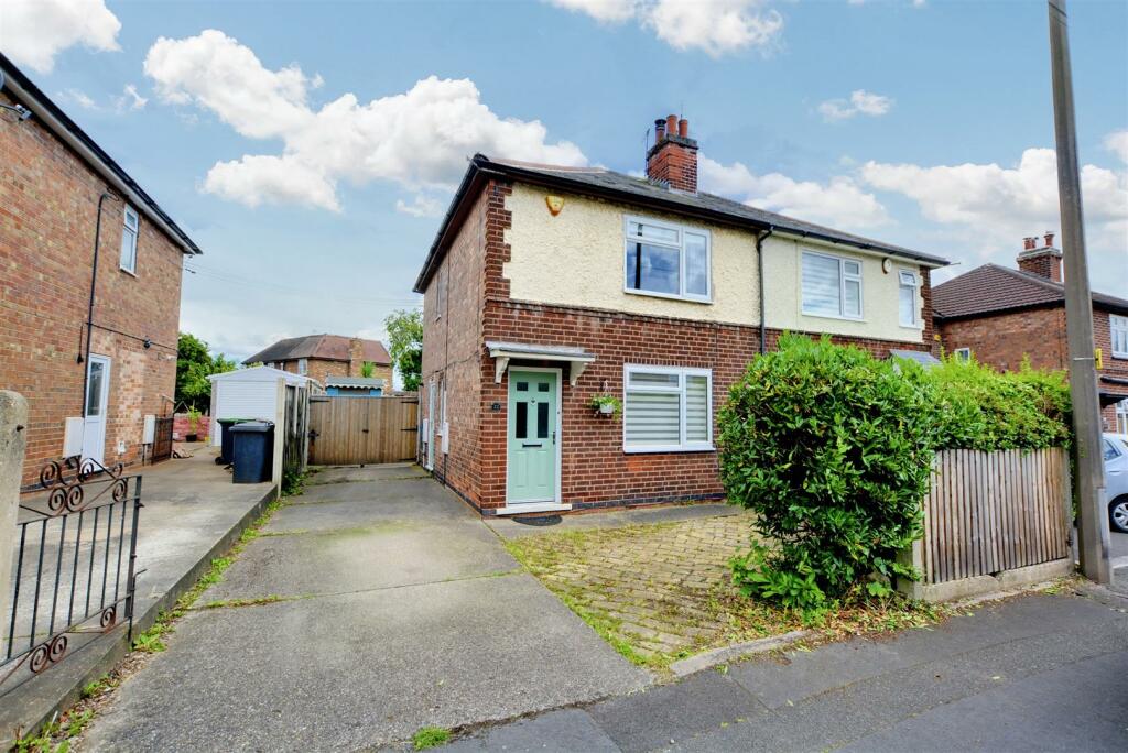 2 bedroom semidetached house for sale in School Lane, Chilwell, Nottingham, NG9
