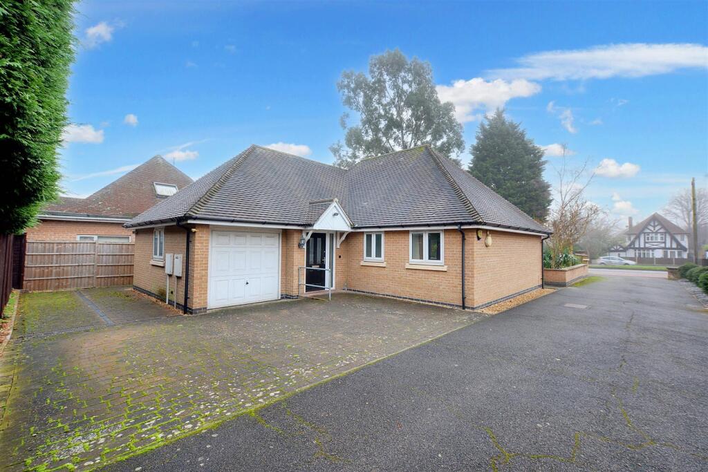 Main image of property: Derby Road, Beeston, Nottingham