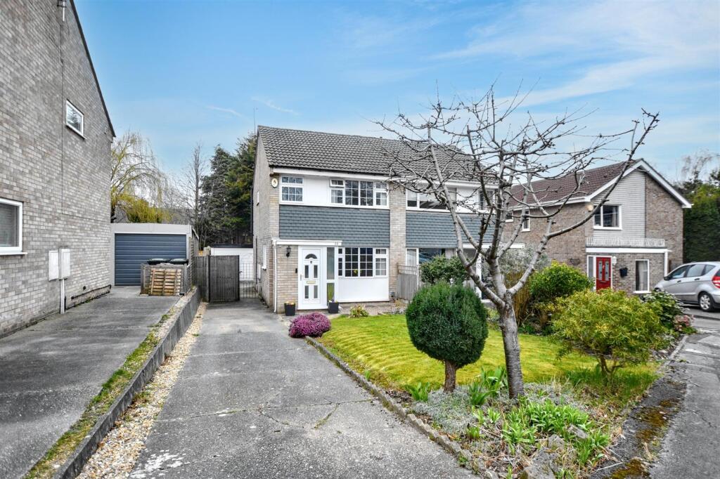 Main image of property: Wembley Gardens, Bramcote, Nottingham