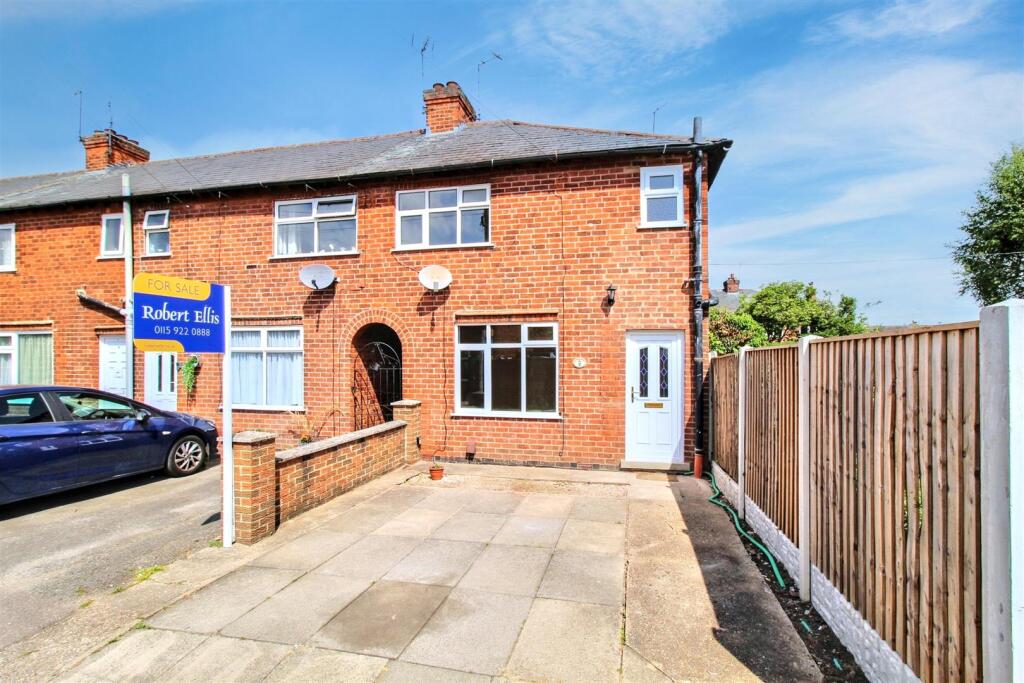Main image of property: York Avenue, Beeston, Nottingham