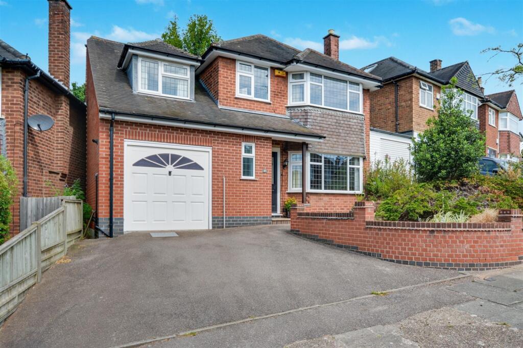 Main image of property: Seven Oaks Crescent, Bramcote, Nottingham
