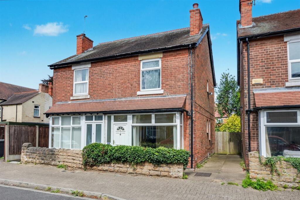 Main image of property: Alexandra Crescent, Beeston, Nottingham